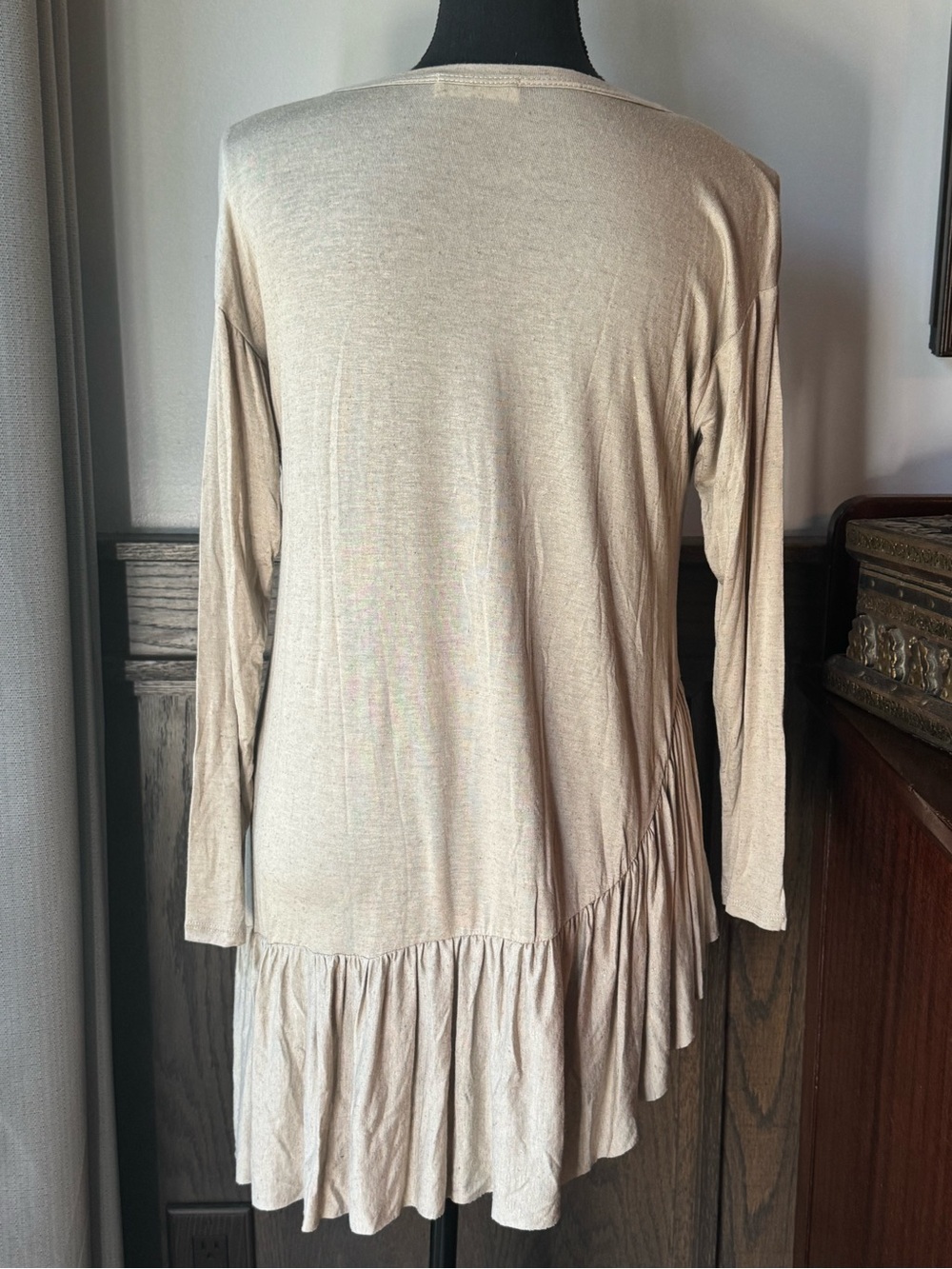 Hopely asymmetrical linen blend boho top small euc - Picture 3 of 7